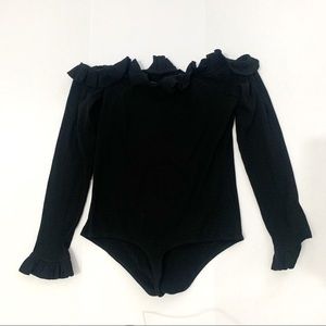Bodysuit-off shoulder